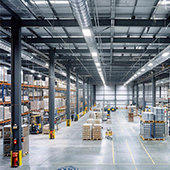 Мы работаем со складскими помещениями Мы работаем со складскими помещениями