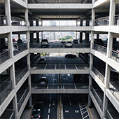 Мы работаем с многоуровневыми парковками Мы работаем с многоуровневыми парковками