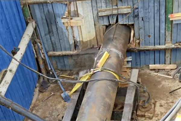 Прокладка труб методом ГНБ ("Бурошнек")